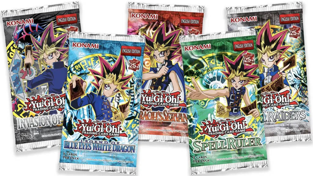 Camilan dan Kartu Yu-Gi-Oh! untuk Menambah Semangat Gambar berbagai kartu Yu-Gi-Oh! dan camilan yang lezat.