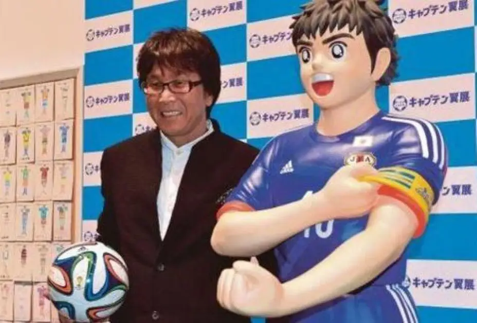Perayaan Kemenangan Tim Sepak Bola Oliver Atom dan teman-temannya merayakan kemenangan